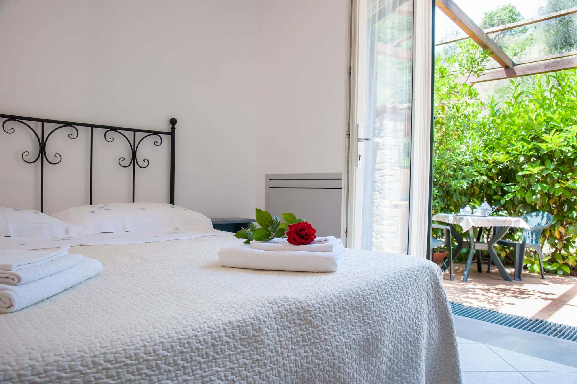 Il Melograno Bed & Breakfast Pollica Exterior photo
